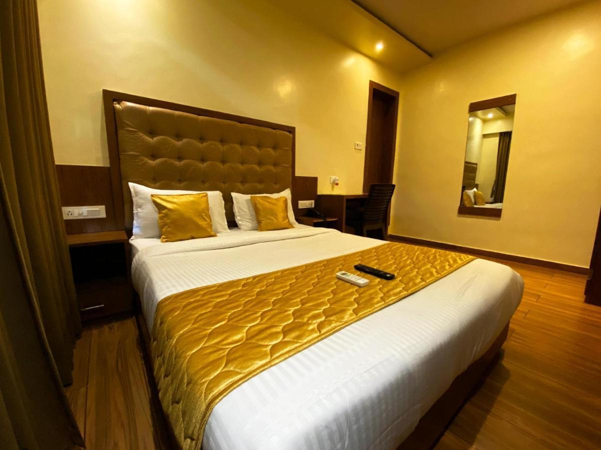 Hotel Palms Residency, Chembur มุมไบ ภายนอก รูปภาพ