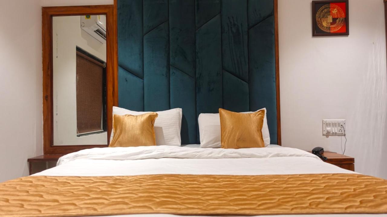 Hotel Palms Residency, Chembur มุมไบ ภายนอก รูปภาพ