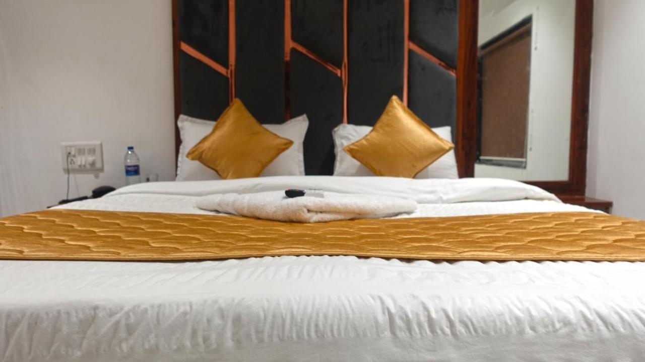 Hotel Palms Residency, Chembur มุมไบ ภายนอก รูปภาพ
