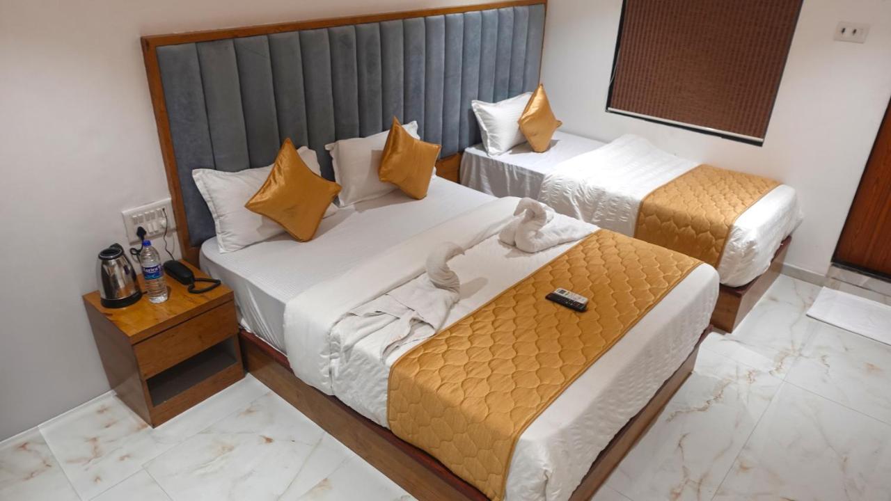 Hotel Palms Residency, Chembur มุมไบ ภายนอก รูปภาพ